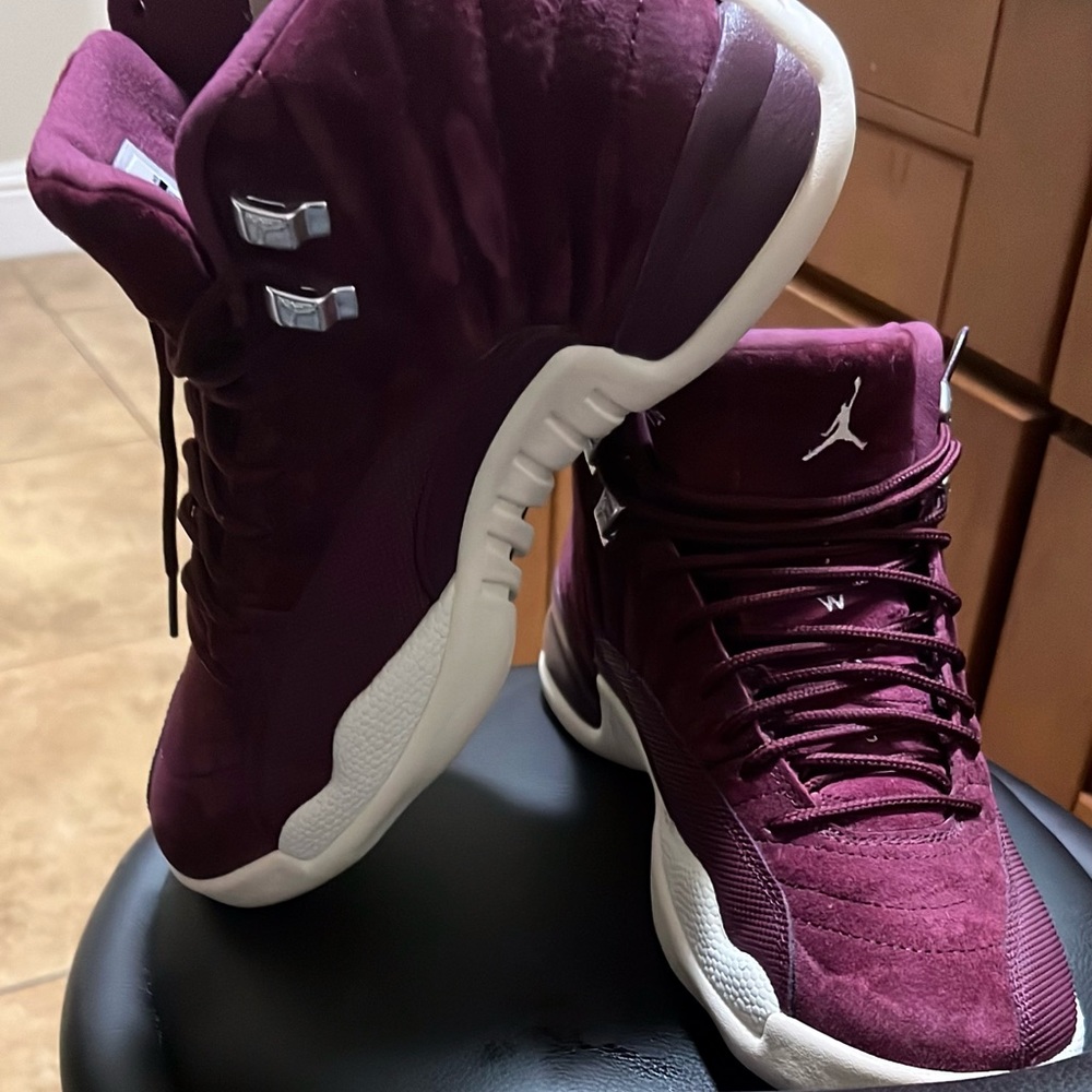 Air Jordan 12 Retro GS Bordeaux GS